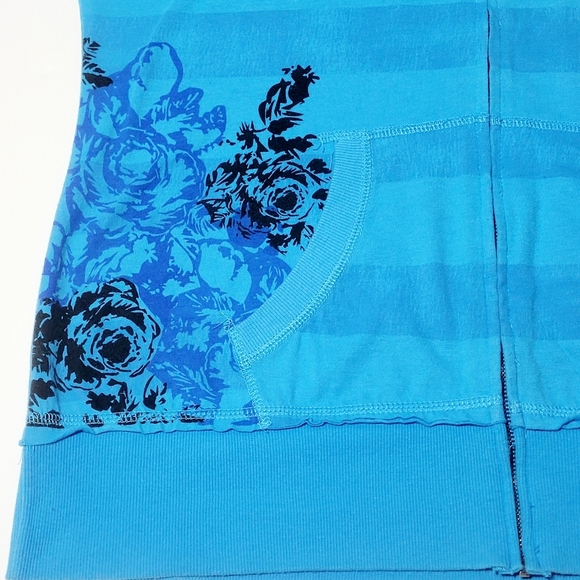 Dressbarn Blue Floral / Striped & Silver Embellished Sweatshirt (XL) - Picture 4 of 8